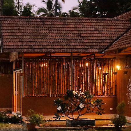 Pura Vida Varkala Hotel Esterno foto