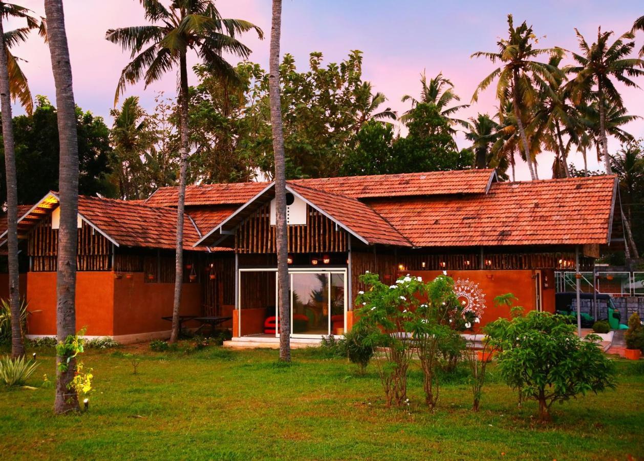 Pura Vida Varkala Hotel Esterno foto